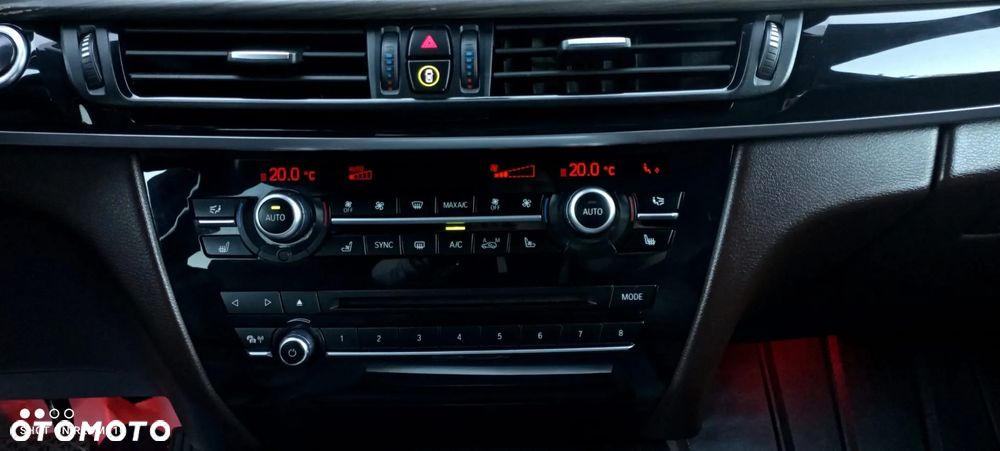 BMW X5 xDrive30d - 17