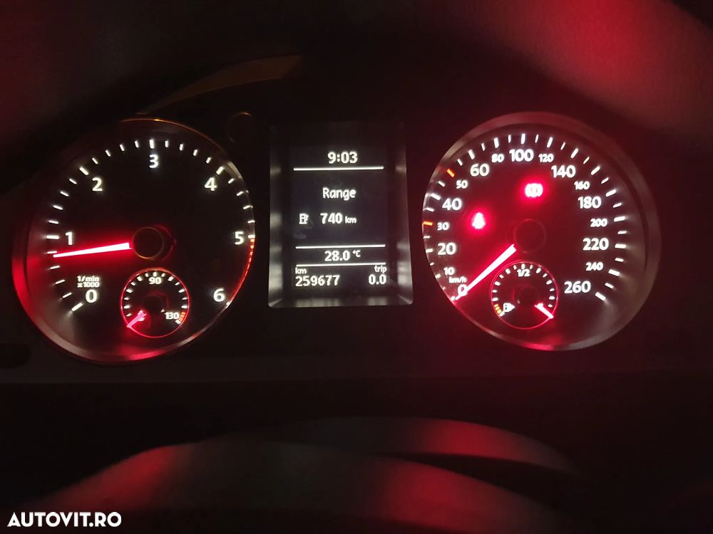 Volkswagen Passat - 16