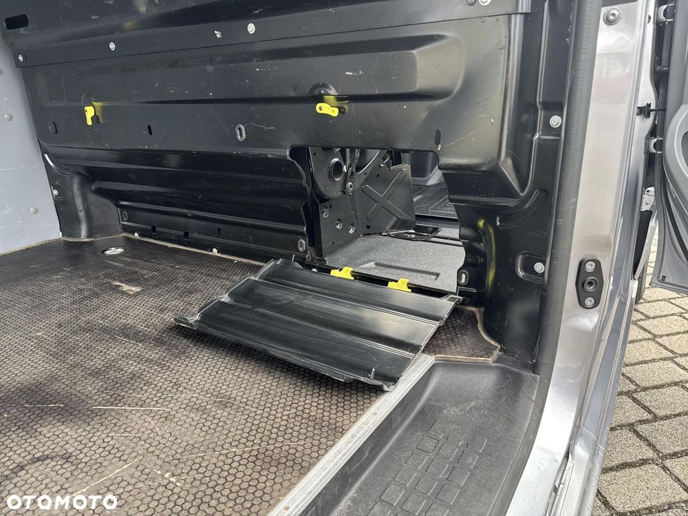 Toyota PROACE - 13