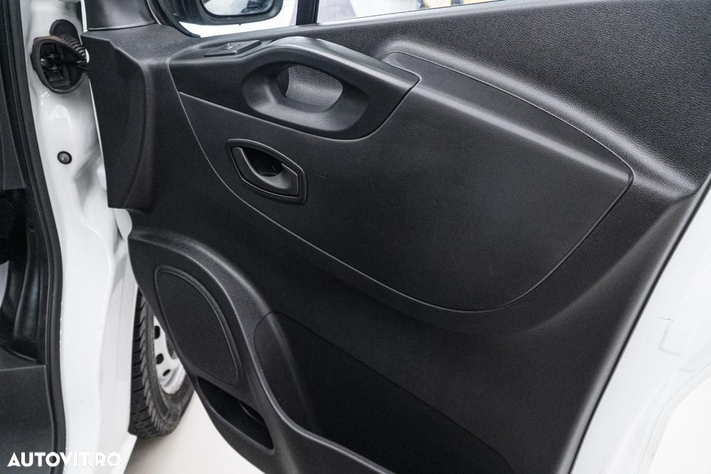 Renault Trafic 2.0 Blue dCi 120 Combi L2H1 8+1 locuri Authentique - 30