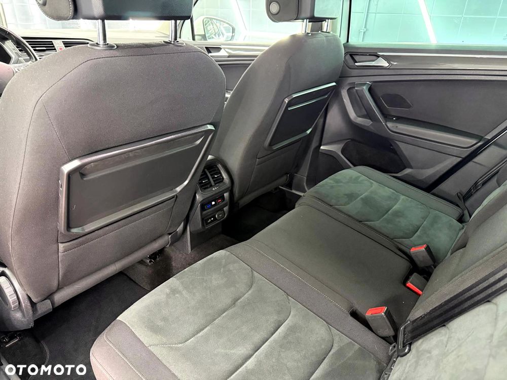Volkswagen Tiguan 2.0 TDI SCR 4MOTION DSG Highline - 28