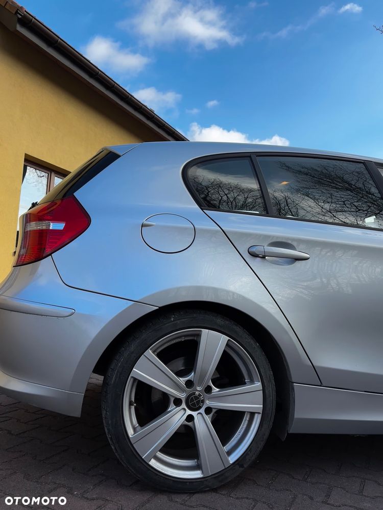 BMW Seria 1 116i - 8