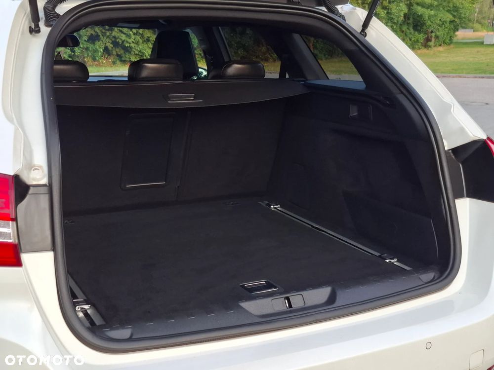 Peugeot 308 - 30