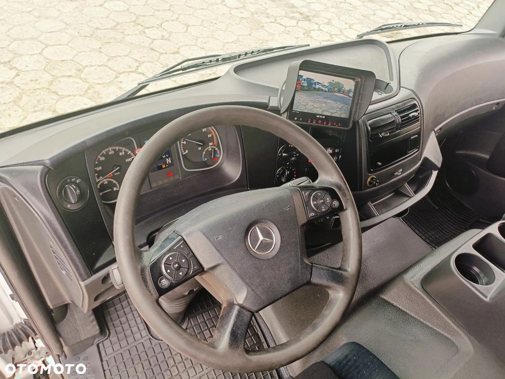 Mercedes-Benz ATEGO - 18