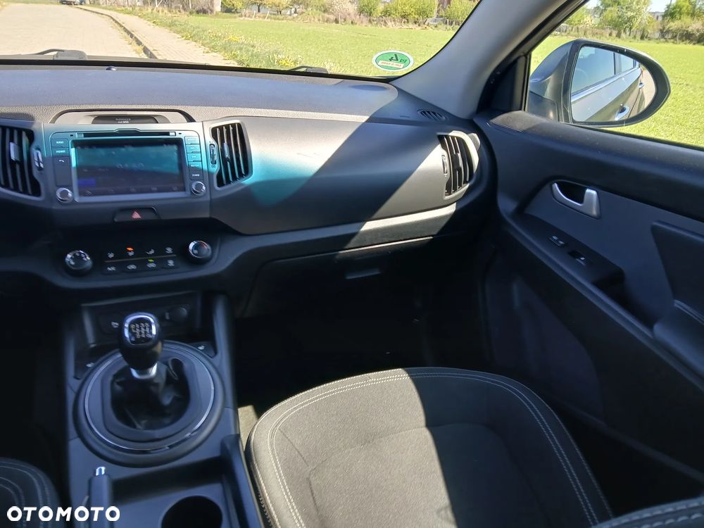 Kia Sportage 1.7 CRDI 2WD ISG Dream-Team Edition - 17
