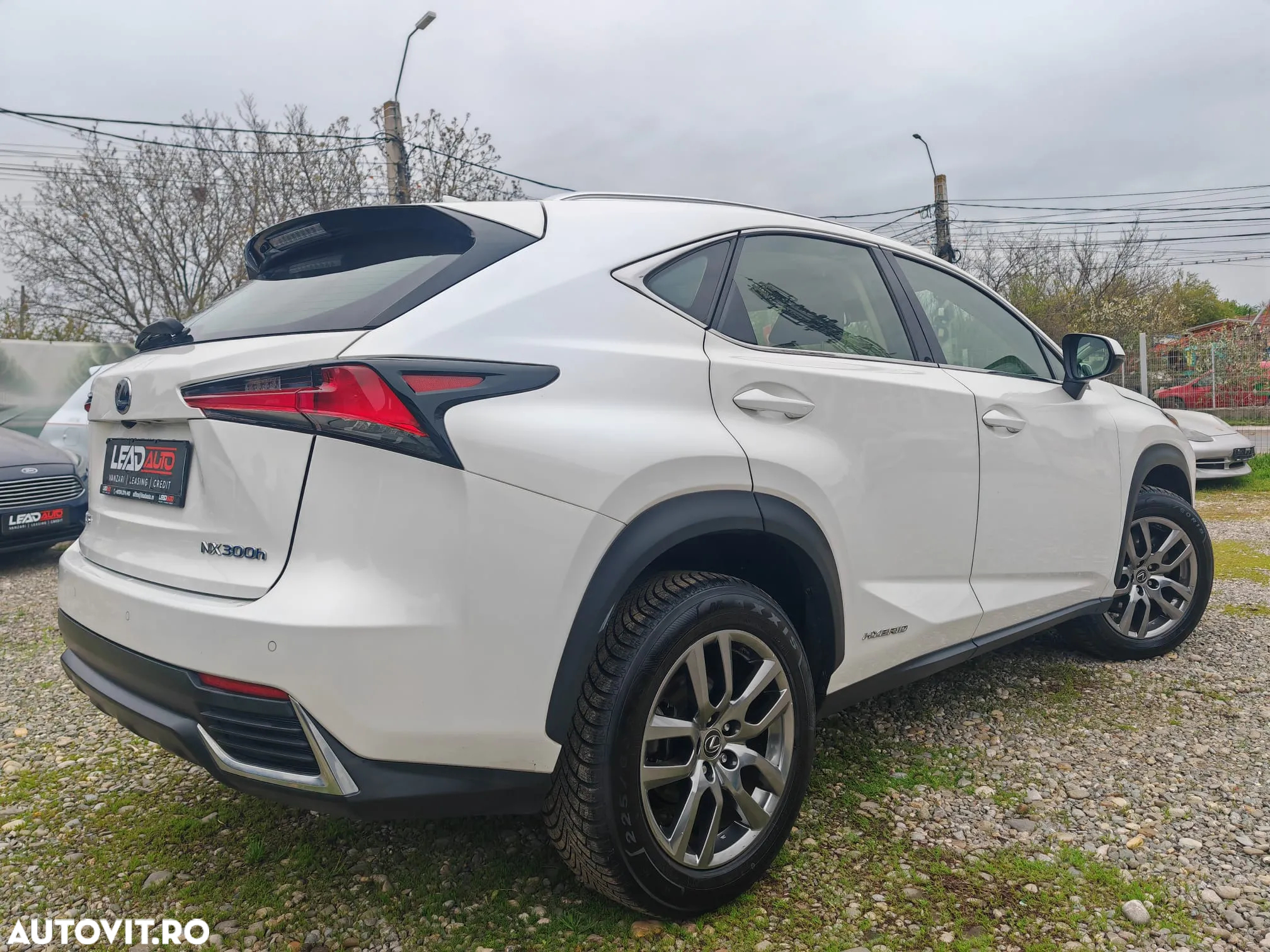 Lexus Seria NX 300h AWD Luxury - 4