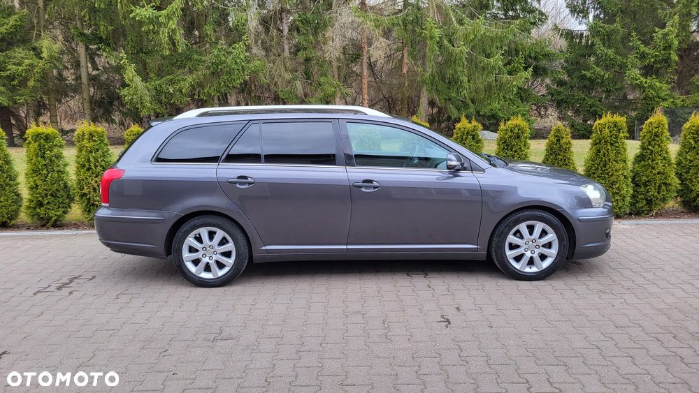 Toyota Avensis 1.8 VVT-i Executive - 5