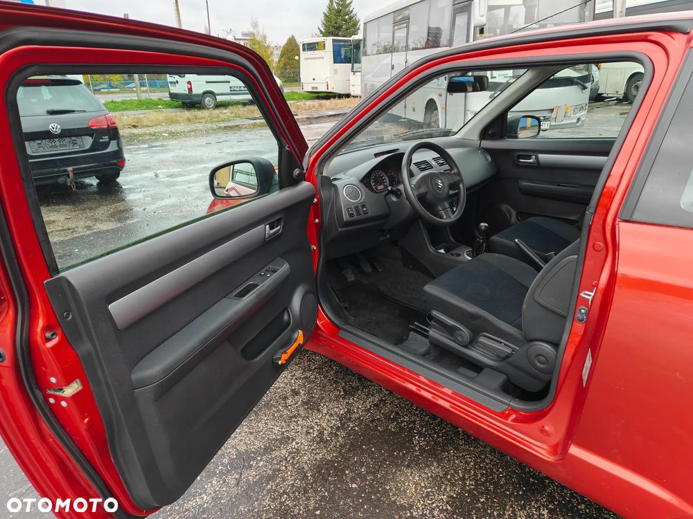 Suzuki Swift - 8