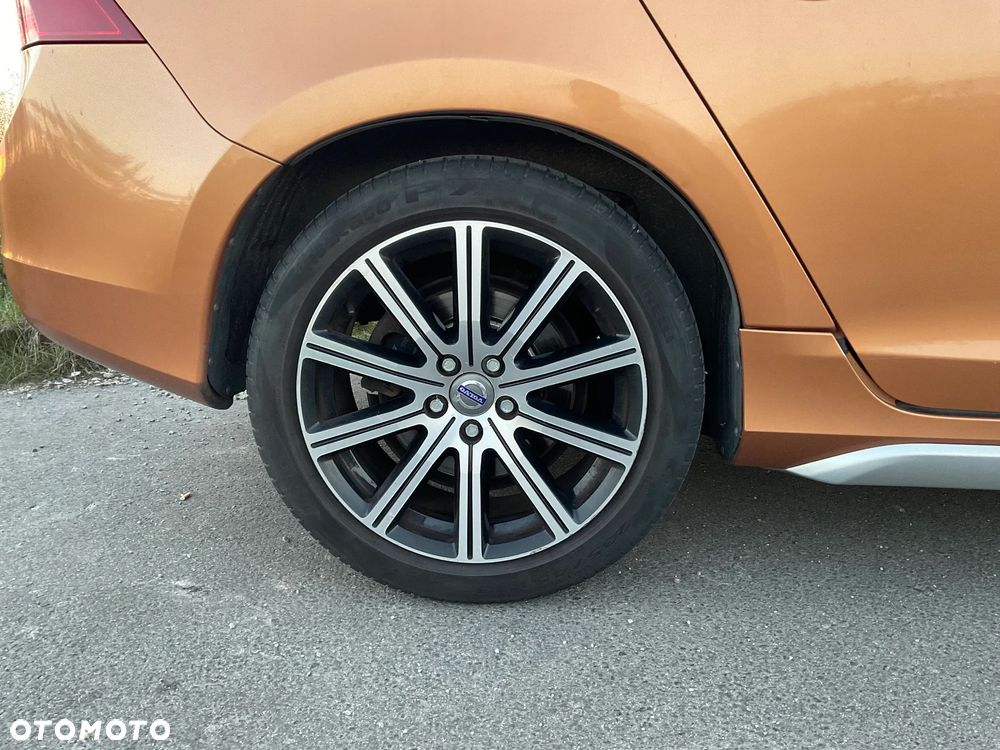 Volvo S60 D3 R-Design - 13