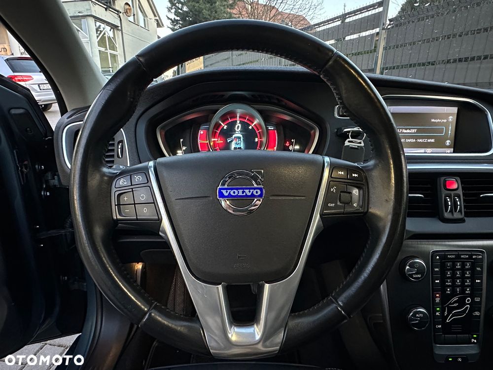 Volvo V40 D2 Momentum - 8