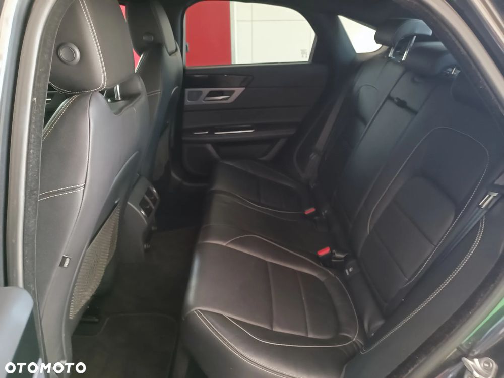 Jaguar XF 20d R-Sport Ingenium Edition - 35