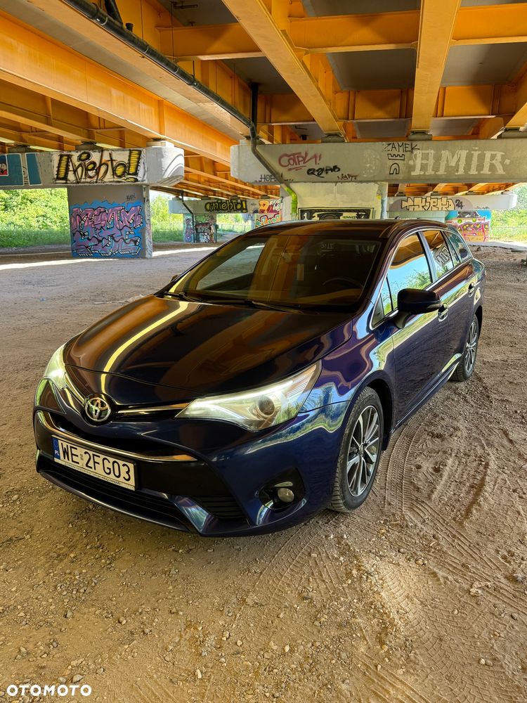 Toyota Avensis 2.0 D-4D Prestige - 1