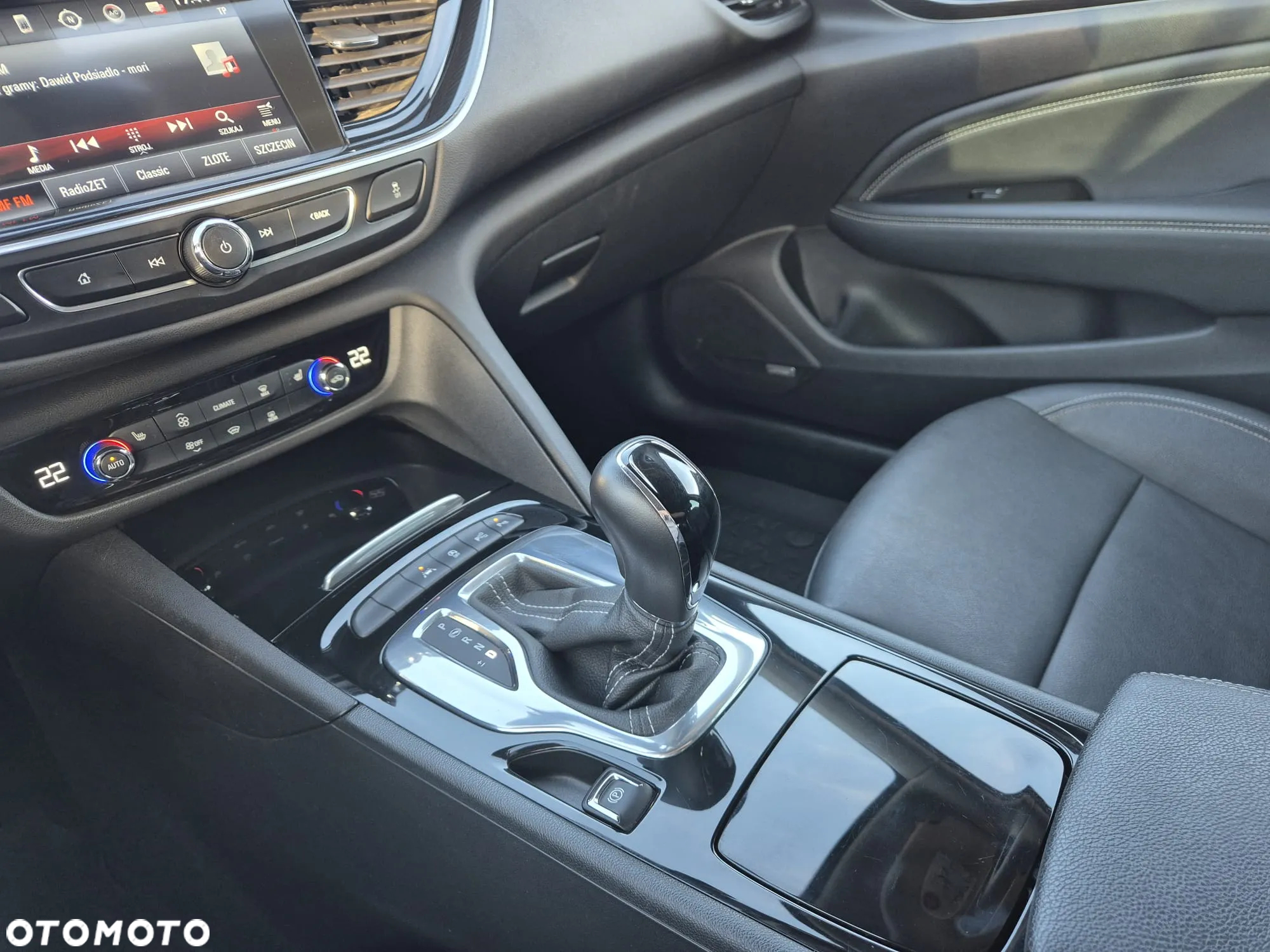 Opel Insignia 1.5 T Elite S&S - 22