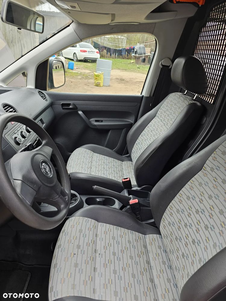 Volkswagen Caddy - 10