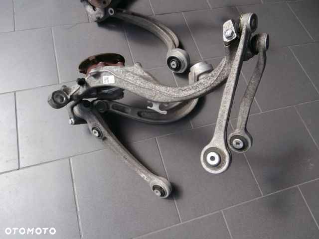 ZWROTNICA PIASTA WAHACZE 4G0407242C 4G0407241C PRAWA LEWA AUDI A6 C7 A7 A4 B8 LIFTQ5 - 8