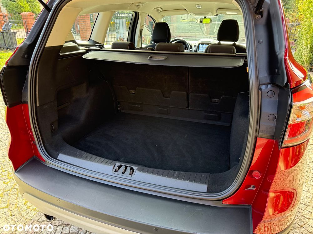 Ford Kuga 1.5 EcoBoost 2x4 Titanium - 35