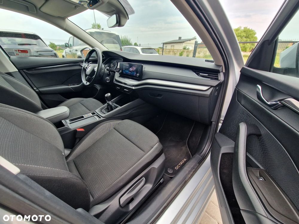 Skoda Octavia 2.0 TDI Ambition - 6