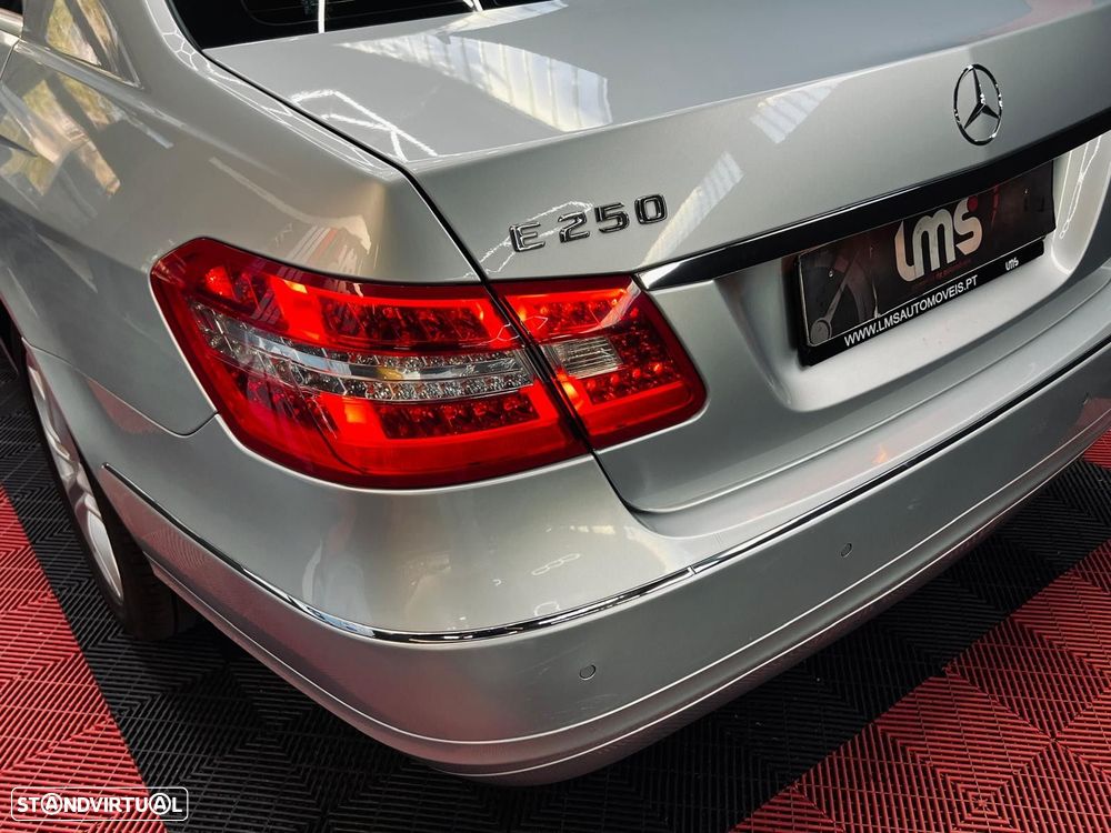 Mercedes-Benz E 250 CDi Avantgarde BlueEfficiency Auto. - 15