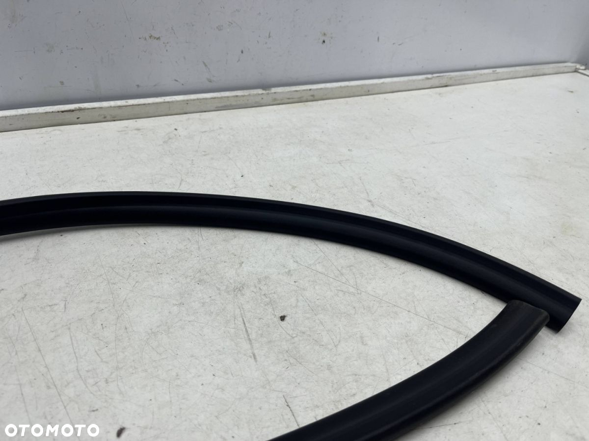 Uszczelka BMW 6 G32 GT Gran Turismo 17- lewa tylna dolna guma drzwi lewy tył NOWA 7416351 - 4