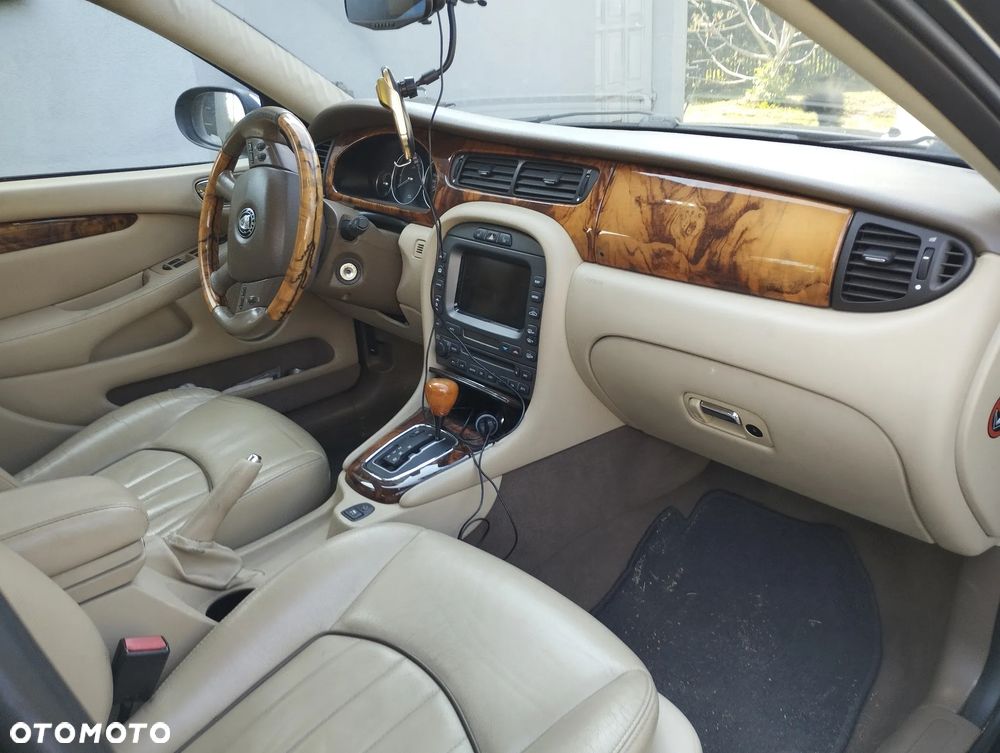 Jaguar X-Type 3.0 Executive - 8