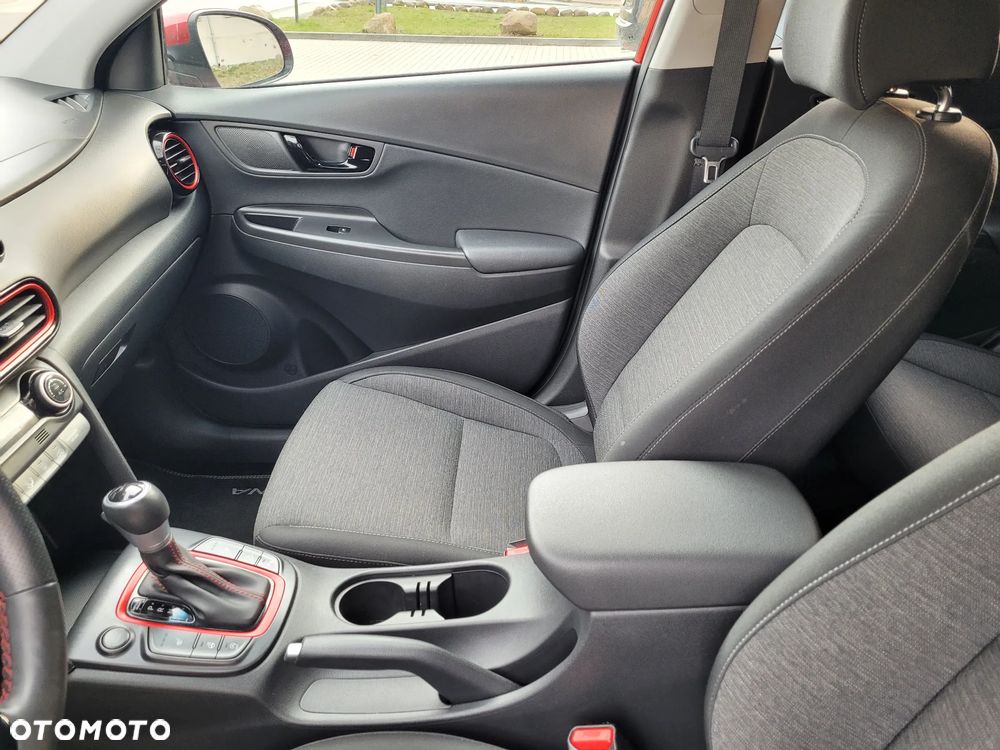 Hyundai Kona 1.6 T-GDI Premium DCT - 12