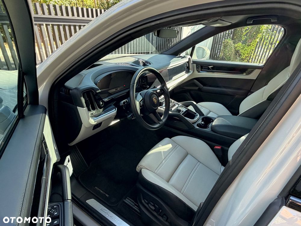 Porsche Cayenne E-Hybrid - 21