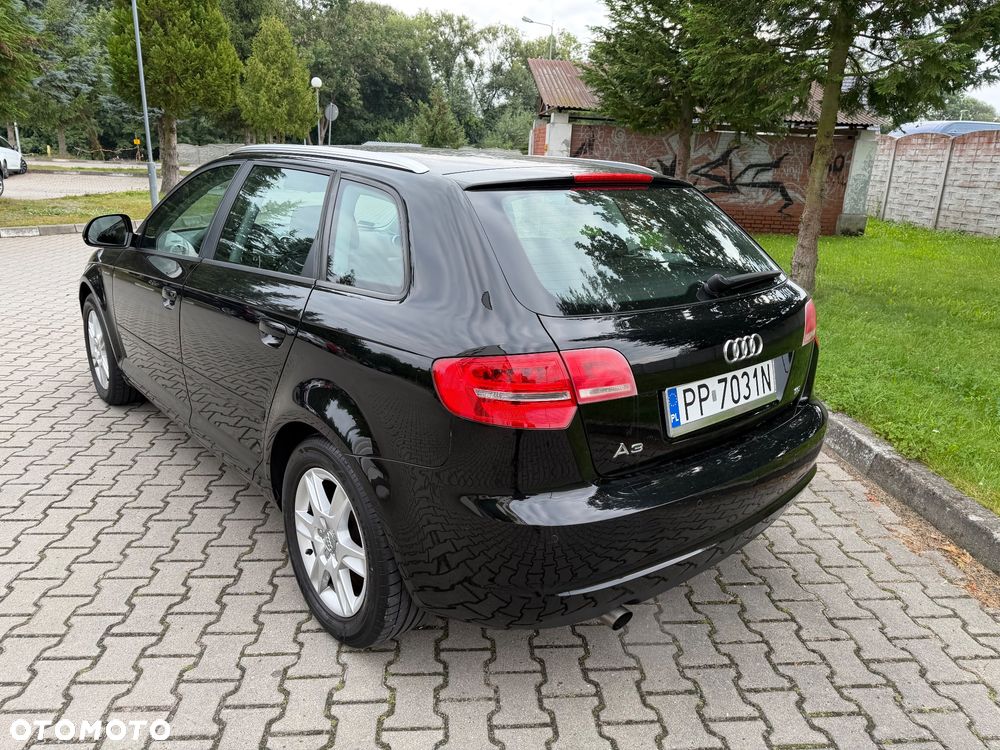 Audi A3 Sportback 1.6 Ambition - 8