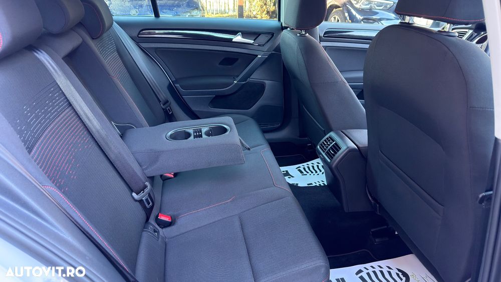 Volkswagen Golf 1.0 TSI Sound - 16