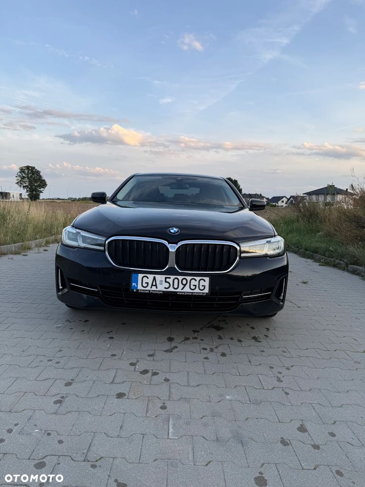 BMW Seria 5 518d - 15