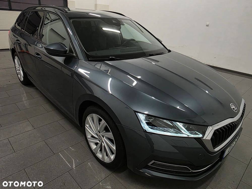 Skoda Octavia 2.0 TDI DSG Exclusive Plus - 33