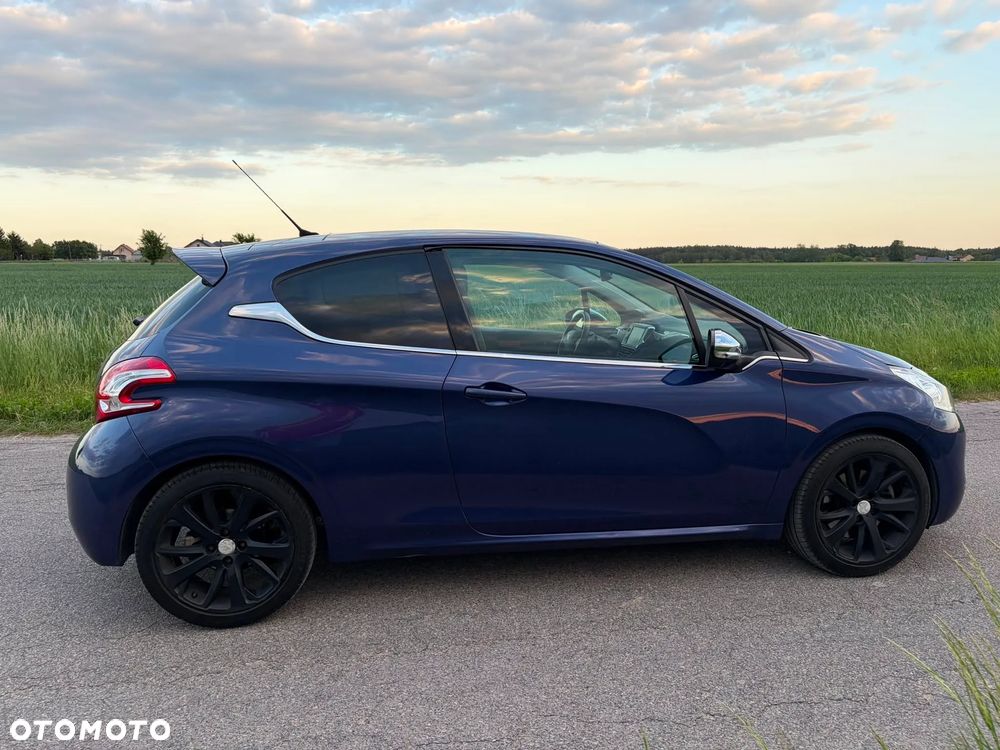 Peugeot 208 1.6 THP Allure - 10