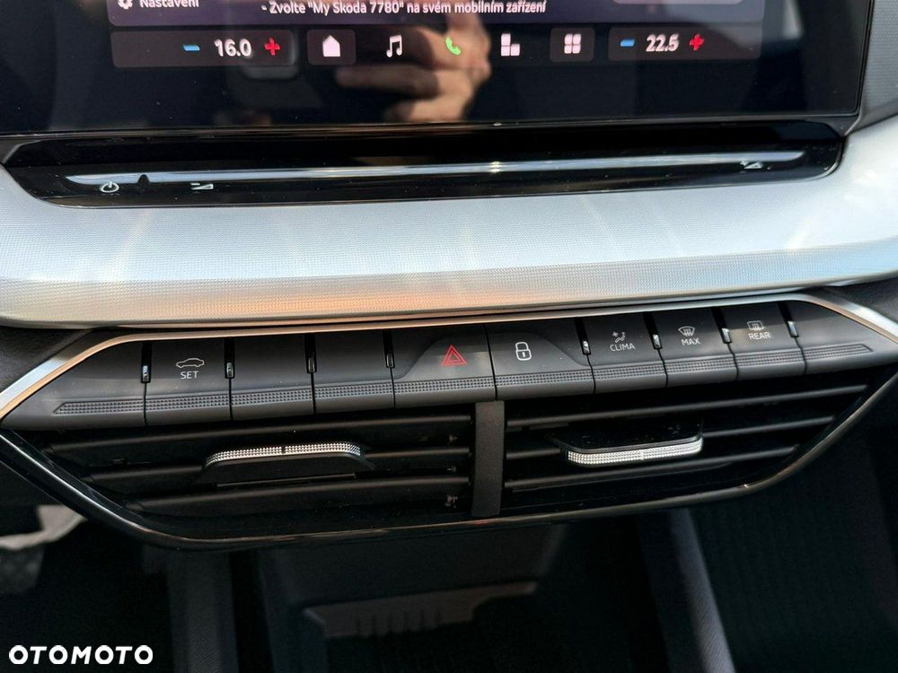 Skoda Octavia 1.5 TSI Selection - 14
