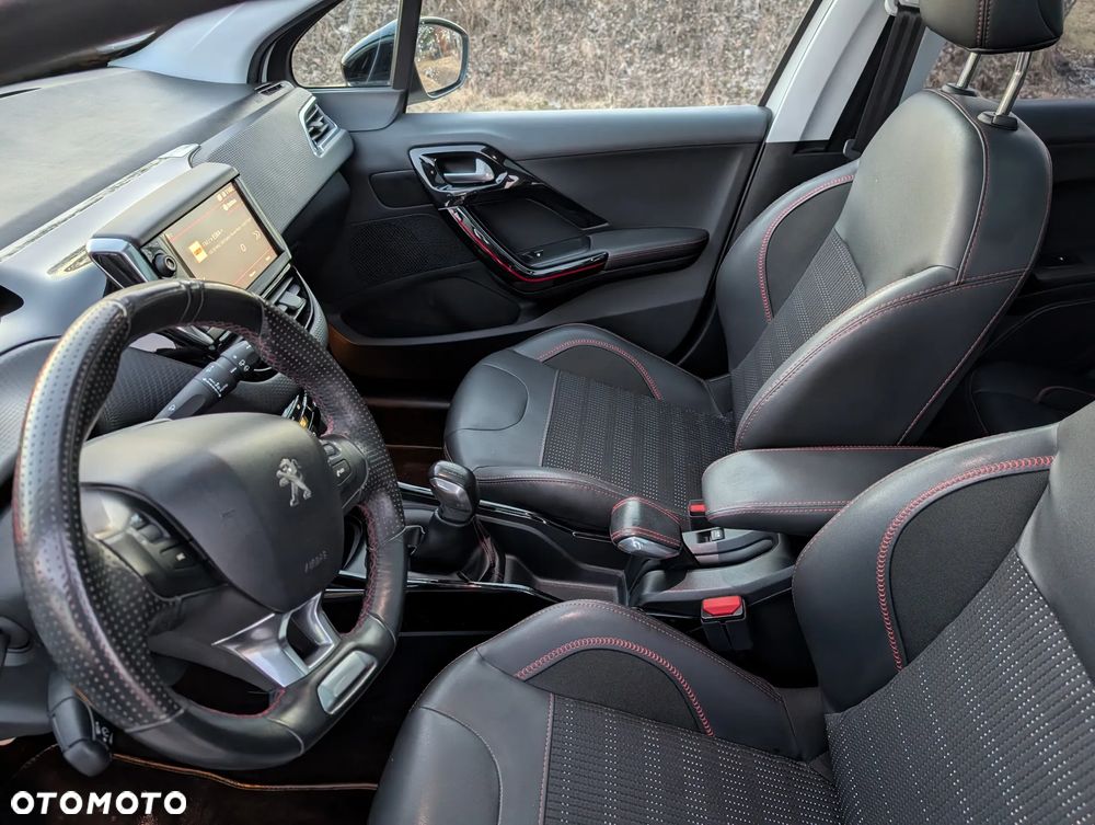 Peugeot 2008 PureTech 110 Stop&Start GT-Line Edition - 17