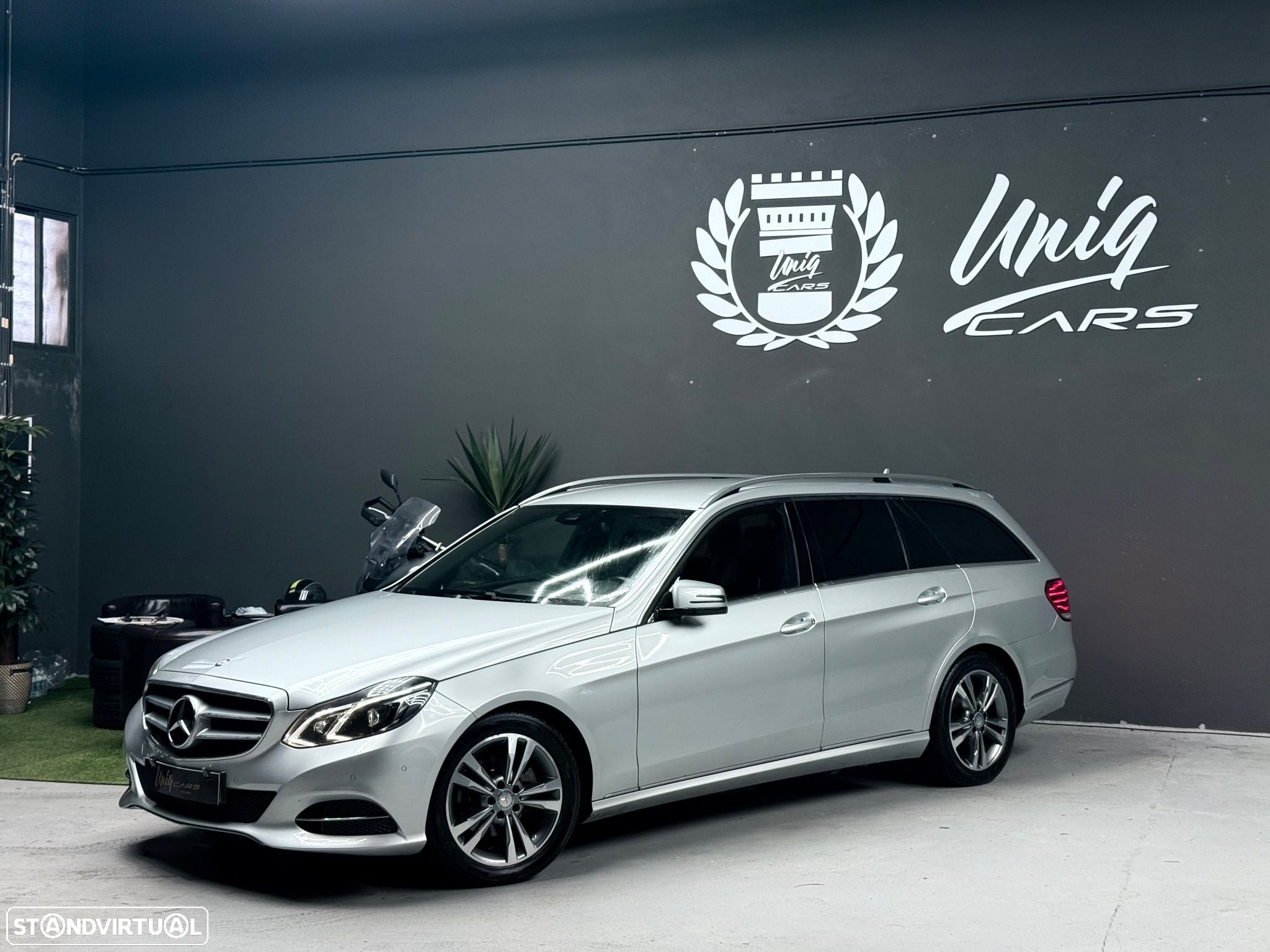 Mercedes-Benz E 200 BlueTEC Avantgarde Auto - 1