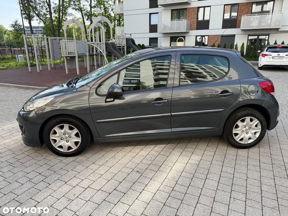 Peugeot 207 - 2