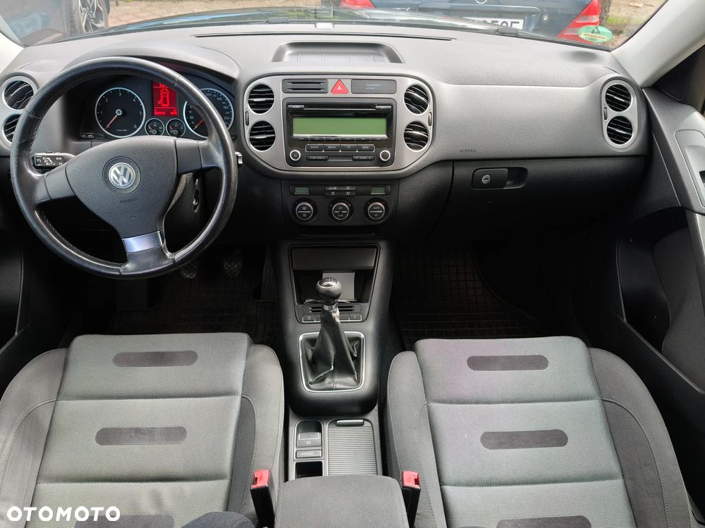 Volkswagen Tiguan - 6
