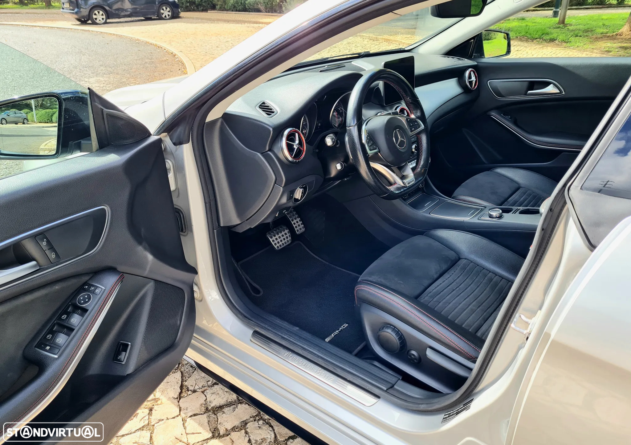 Mercedes-Benz CLA 220 d Shooting Brake AMG Line Aut. - 14