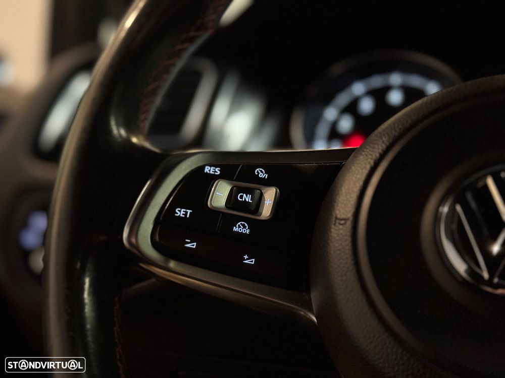 VW Golf GTI Performance BlueMotion DSG - 11