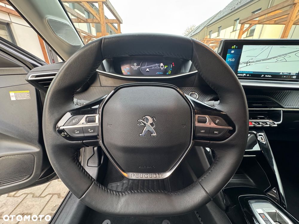 Peugeot 208 - 16
