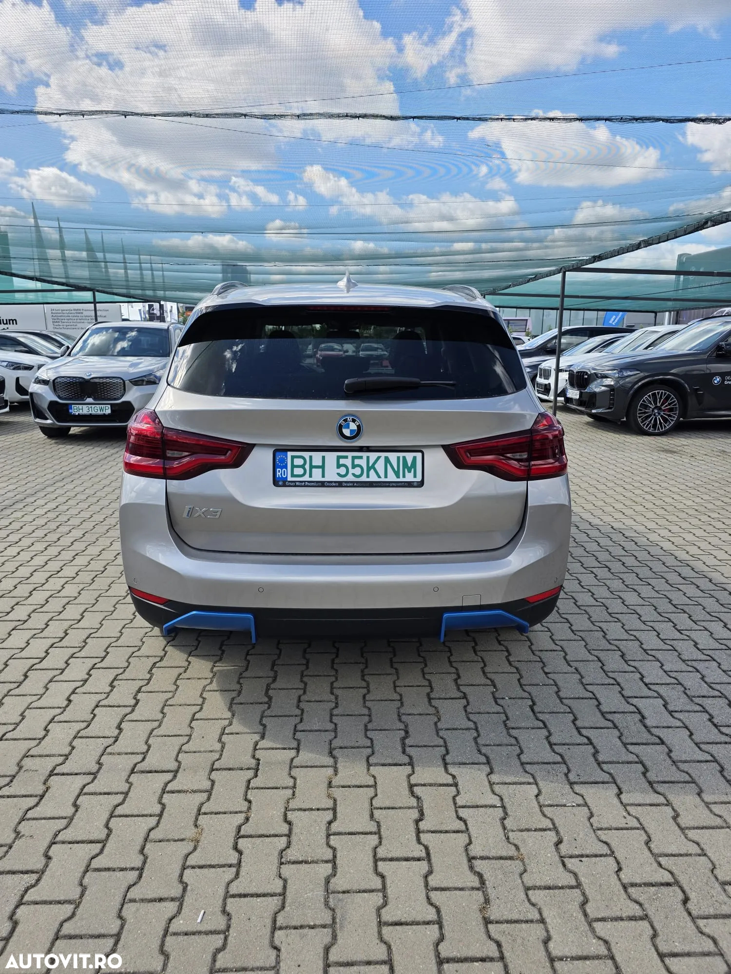 BMW iX3 Standard - 4