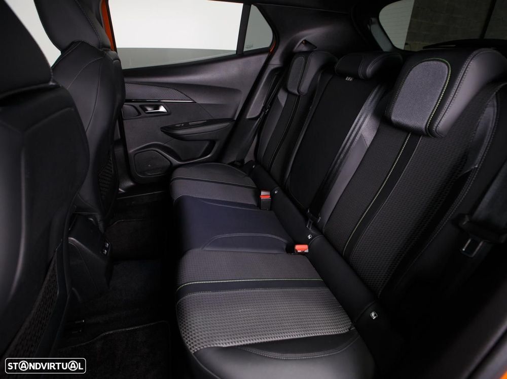 Peugeot 2008 1.5 BlueHDi GT EAT8 - 9