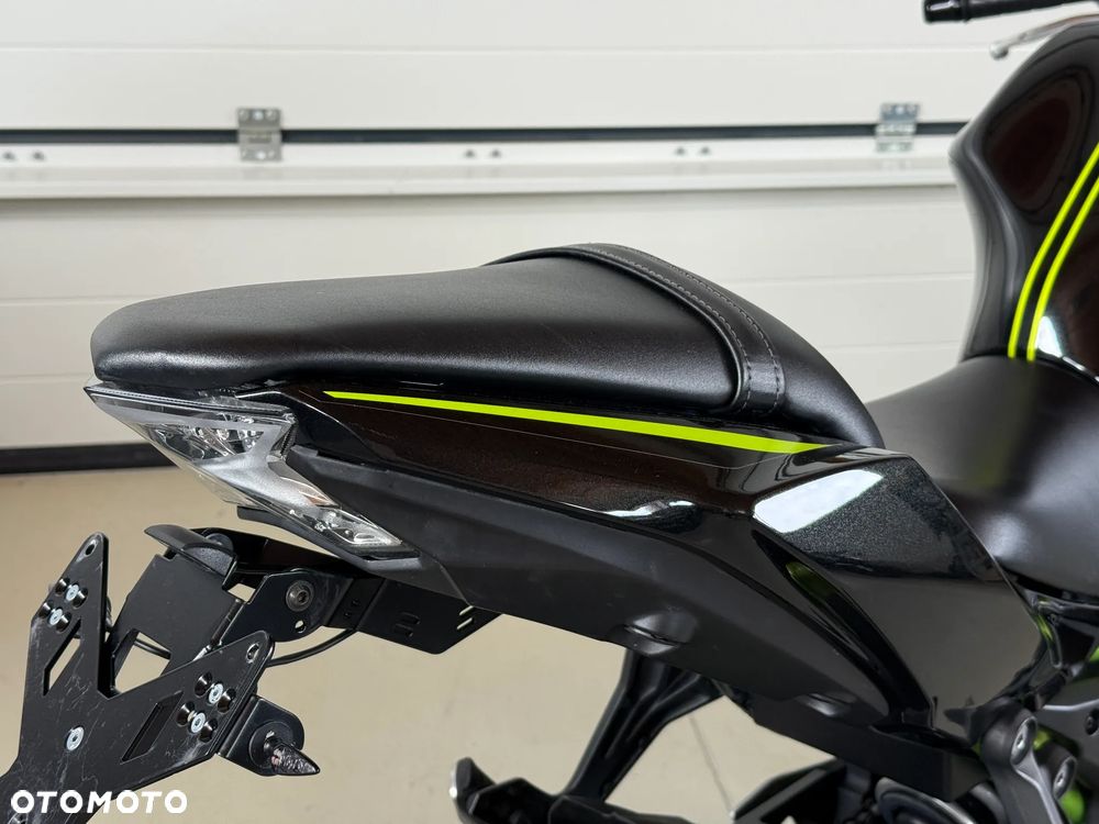 Kawasaki Z 650 - 18