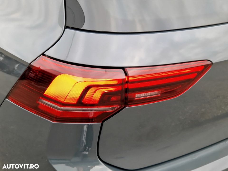 Volkswagen Golf 1.5 eTSI DSG MHEV Life - 10