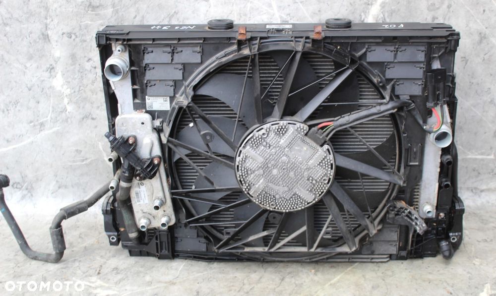 PAS PRZEDNI Z CHŁODNICAMI BMW F01 F02 N63B44 4.4B 750i - 16