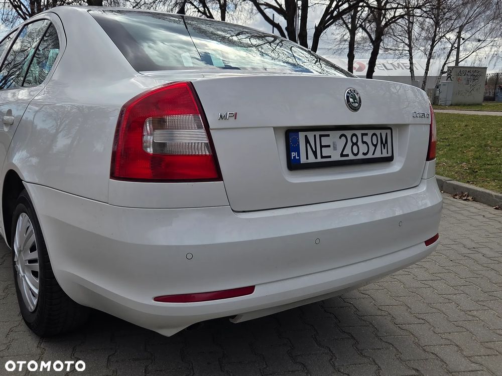 Skoda Octavia 1.6 Combi Classic - 14