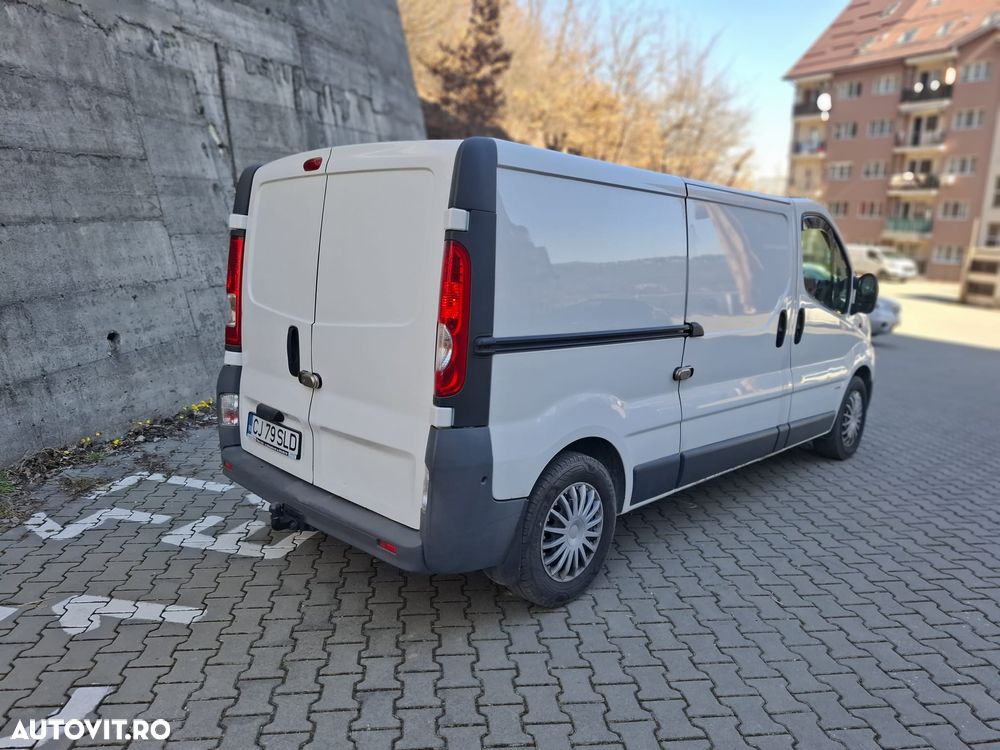 Opel Vivaro - 15