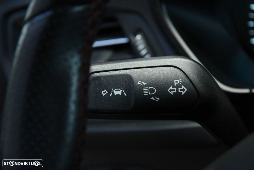 Ford Focus SW 1.0 EcoBoost MHEV ST-Line Aut. - 17