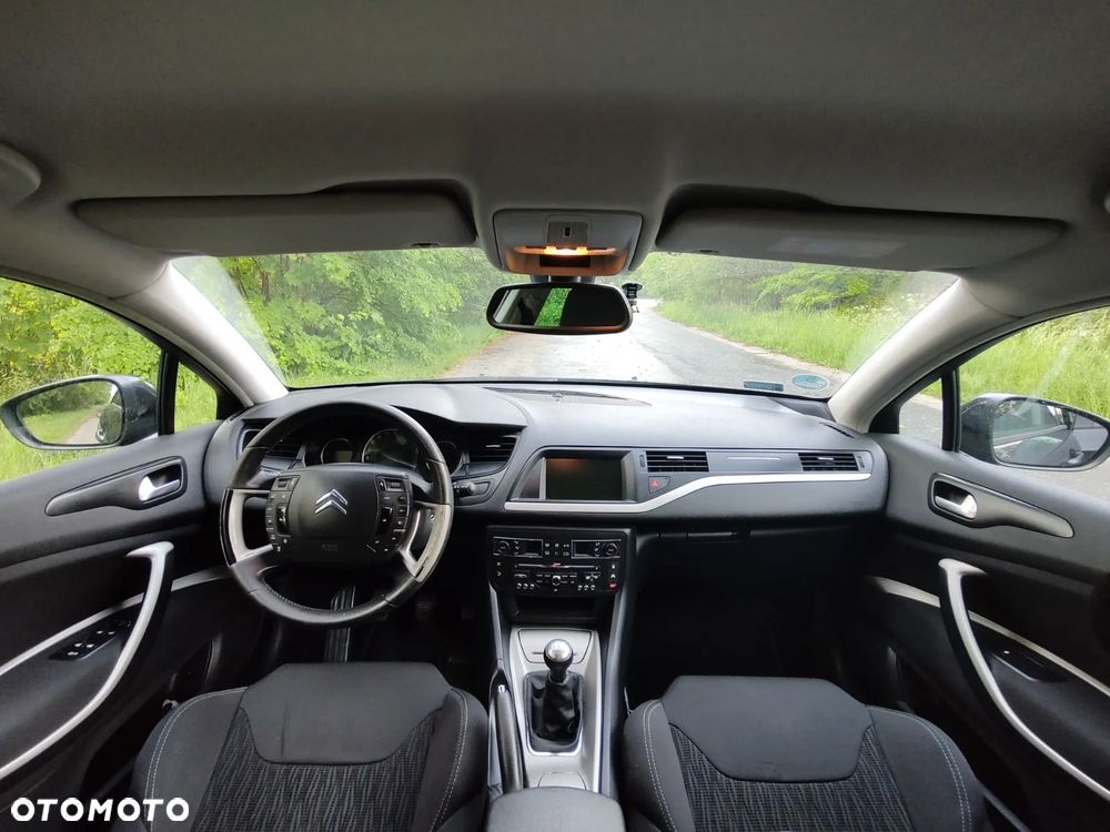 Citroën C5 1.6 HDi Attraction - 18