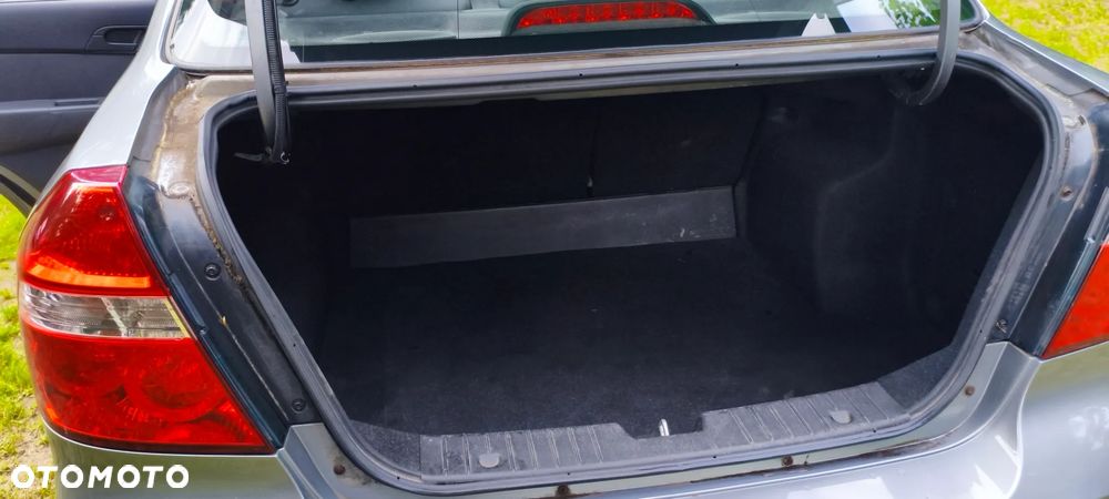 Chevrolet Aveo 1.2 16V Base - 5
