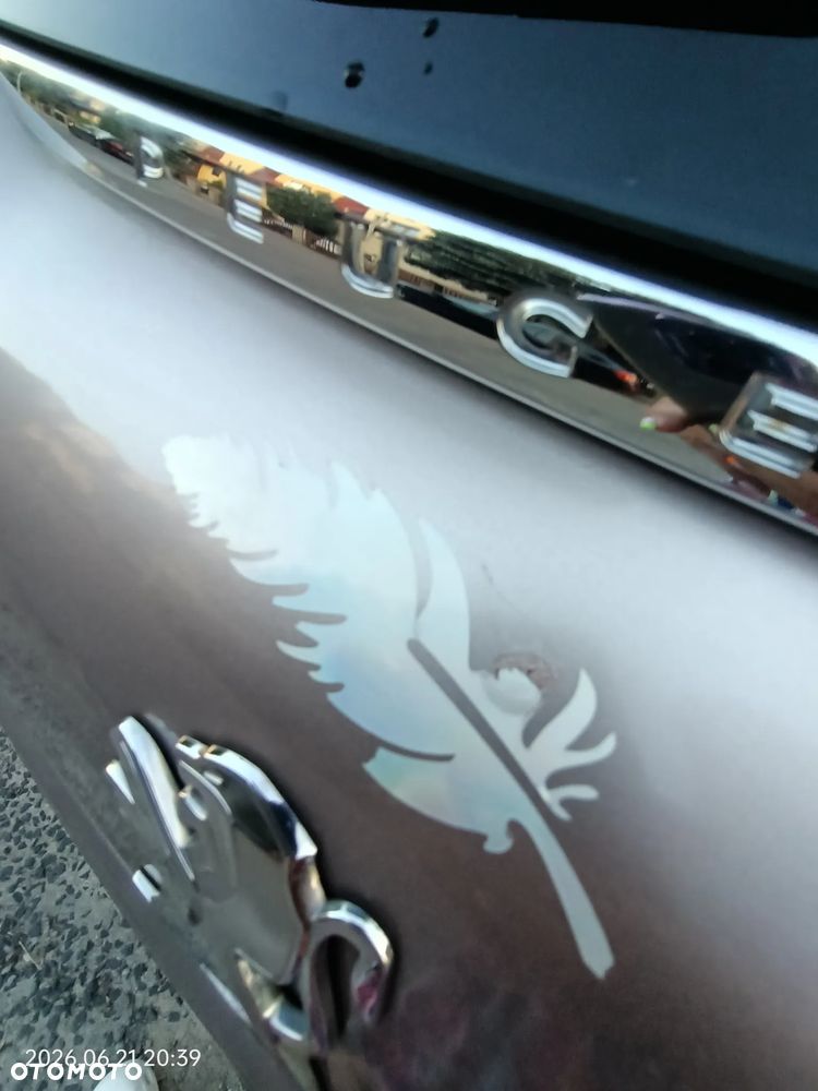 Peugeot 208 - 14